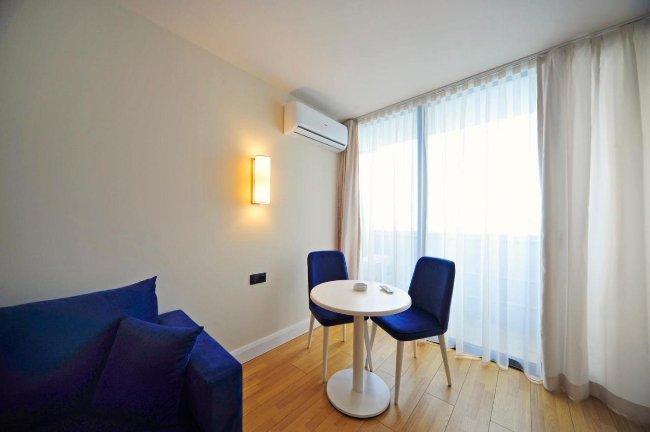 Apartments Batumi Studio V Экстерьер фото