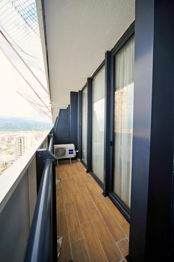 Apartments Batumi Studio V Экстерьер фото